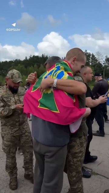 В Украину вернулись тяжелораненые и тяжелобольные военные — Зеленский !!!