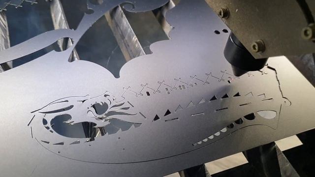 Лазерная резка пластиков