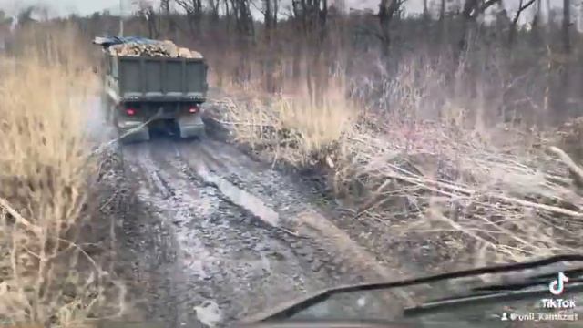 КАМАЗЫ В ПАРЕ ГРУЖЕННЫЕ ПО БЕЗДОРОЖЬЮ😱‼️