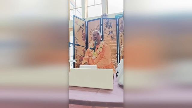 Сперва поклоняйся Шри Гуру, чтобы обрести бхагават-бхакти /БВ Мадхава Махарадж (12 июня 2025, Юджин)