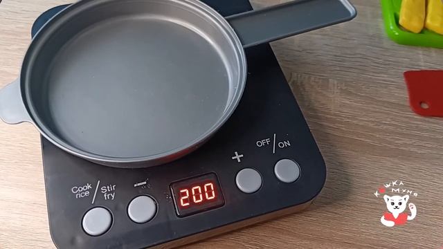 Готовим картошку фри. Игрушечная еда | Весёлая готовка