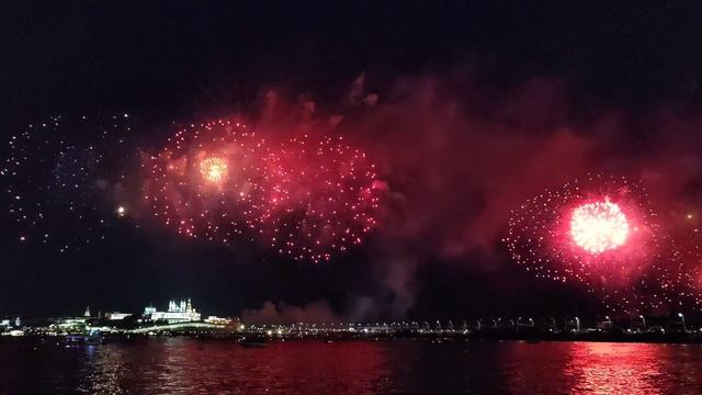 12.06.2025 день России салют Казань. 12.06.25 #салют #Казань12 июня 2025. #Айфираз #Aifiraz #салютде