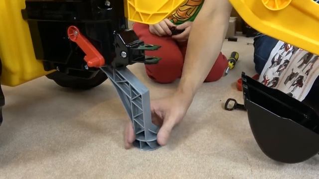 Мистер Макс • Mister Max - Трактор, экскаватор и погрузчик Убираем листья во дворе