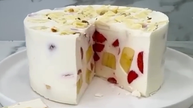 ТОРТИК «клубнично-банановый Рай»...🍰🍓🍌😋    Рецепт в описании ✍️