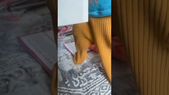 Мансур шкаф жинап жатыр 2024 09 25