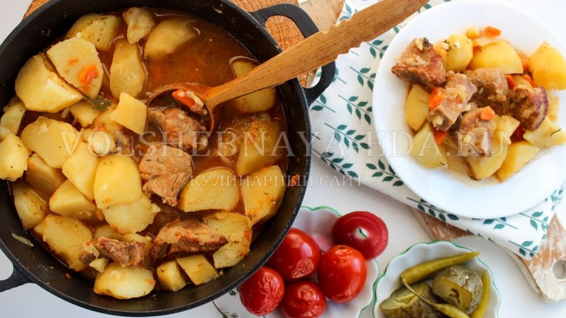Тушеная картошка с мясом