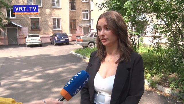 В 10 дворах завершена замена асфальтового покрытия большими картами