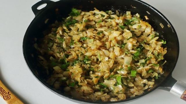 Чебуреки с луком