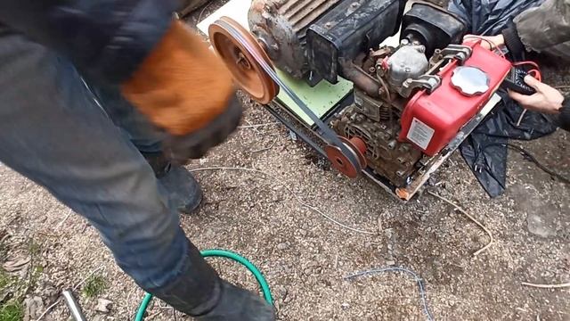 380в.  7,5квт. 960 об.хв. + дизель 6 к.с. а воно таки працює..