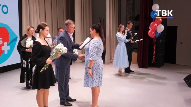 «Лечим и душу, и тело». В Искитимском районе поздравили медработников
