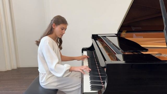 Радмила Яковлева. Навык фортепьяно
