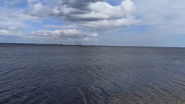 ГОРА ЛОБАЧ. У ПОДНОЖИЯ. СЛИЯНИЕ ВОЛГИ И КАМЫ.