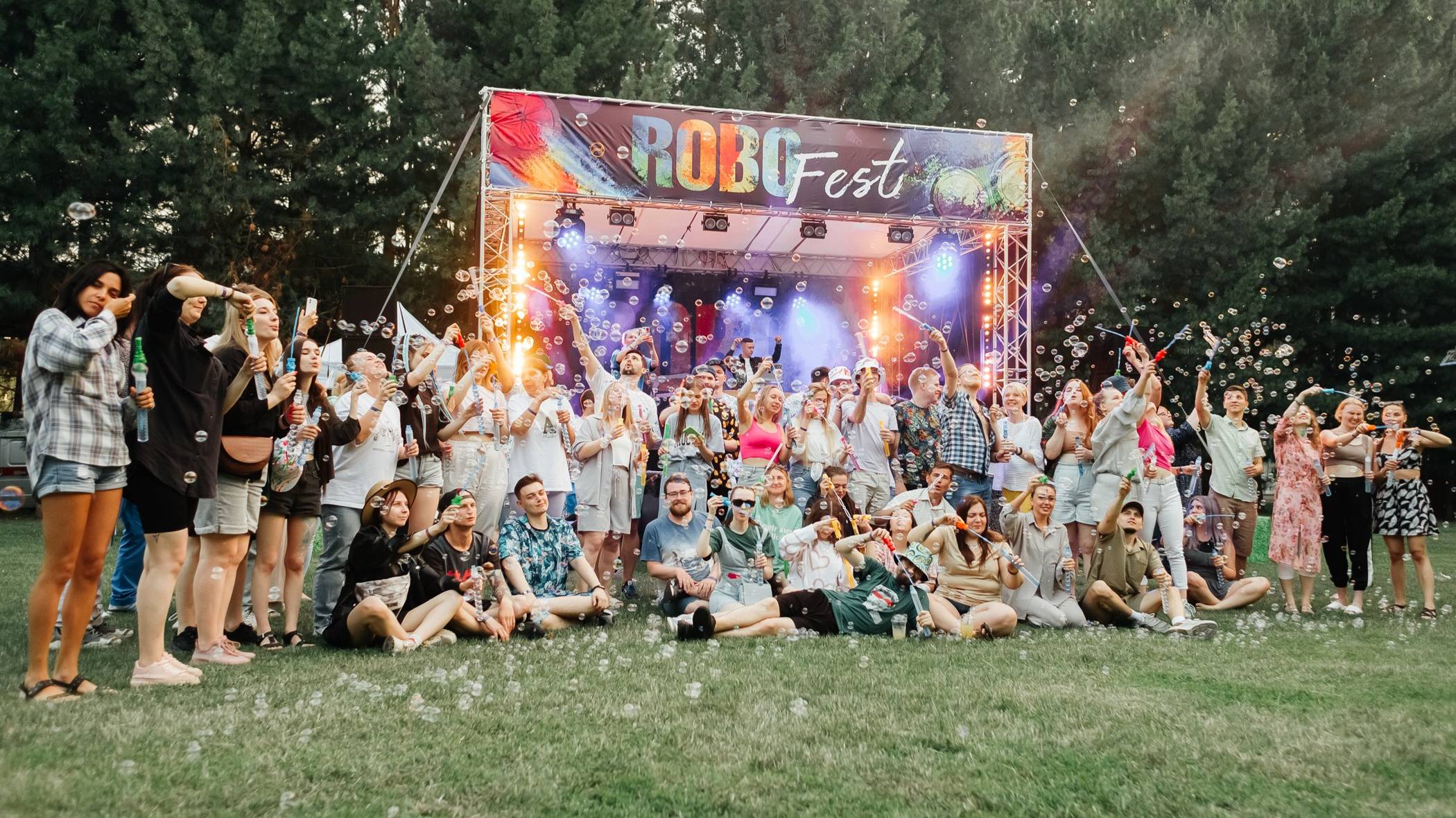 Бэкстейдж с летнего корпоратива "ROBO Fest"