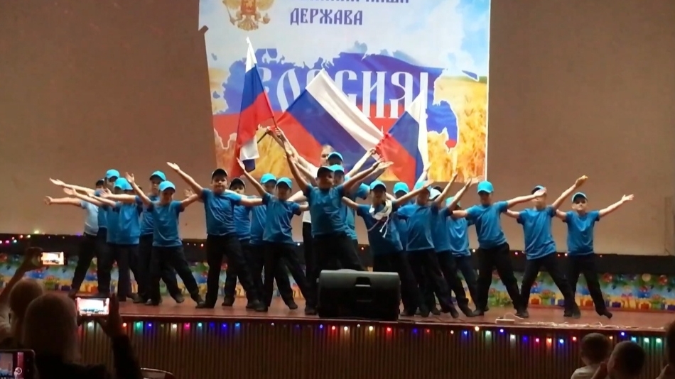 Танцевальная композиция "Наш край Россия!"