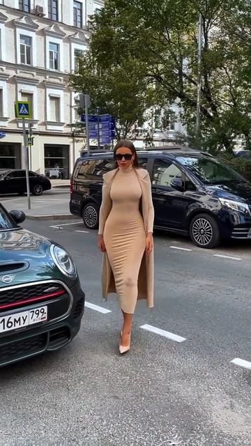 _sbLwKqn4Gk - Beautiful Street Fashion Outfits Style #shorts