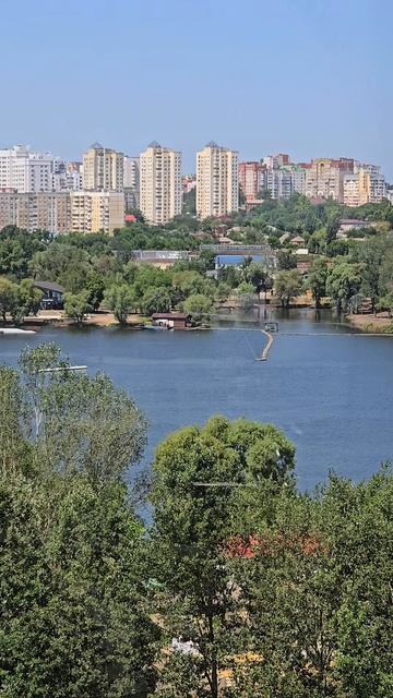 Вид с колеса обозрения в парке Калейдоскоп, Белгород