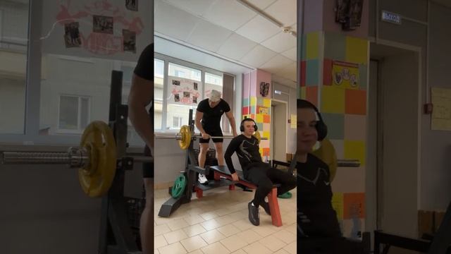 Тренировка ног в зале с TORPEDO🏋🏻♂️