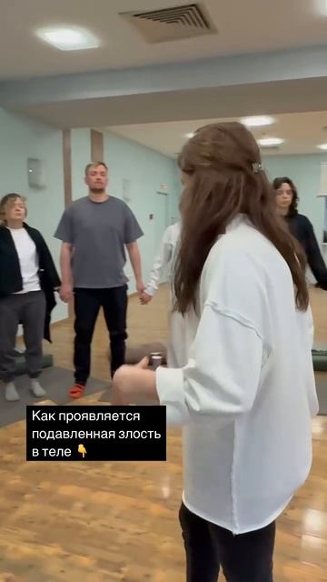 у «хороших девочек», у которых улыбка не сходит с лица 👇