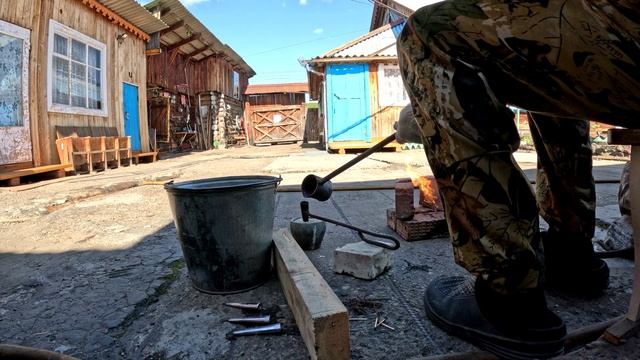 Лью грузила для рыбалки