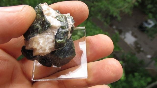 Шпинель диопсид купить