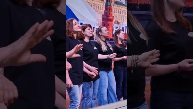 И ещё один небольшой, но яркий ролик фестиваля «С Россией в сердце». 🇰🇿 🇷🇺 !!!