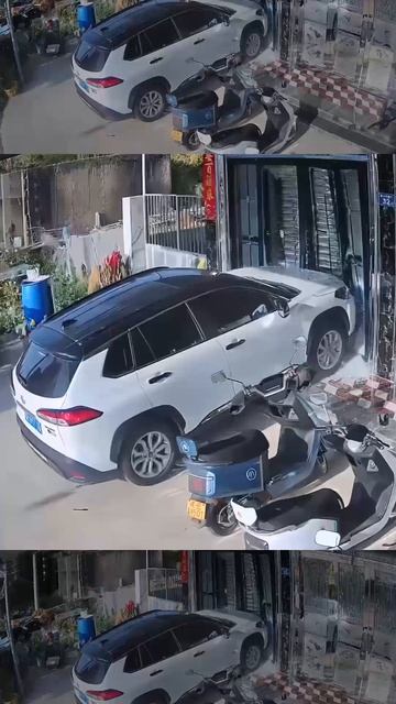 А двери были красивые.