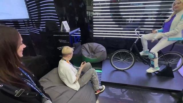 Мухан ПРИЛЕТЕЛ на ФИДЖИТАЛ ИГРЫ / Игры Будущего в Каза?
