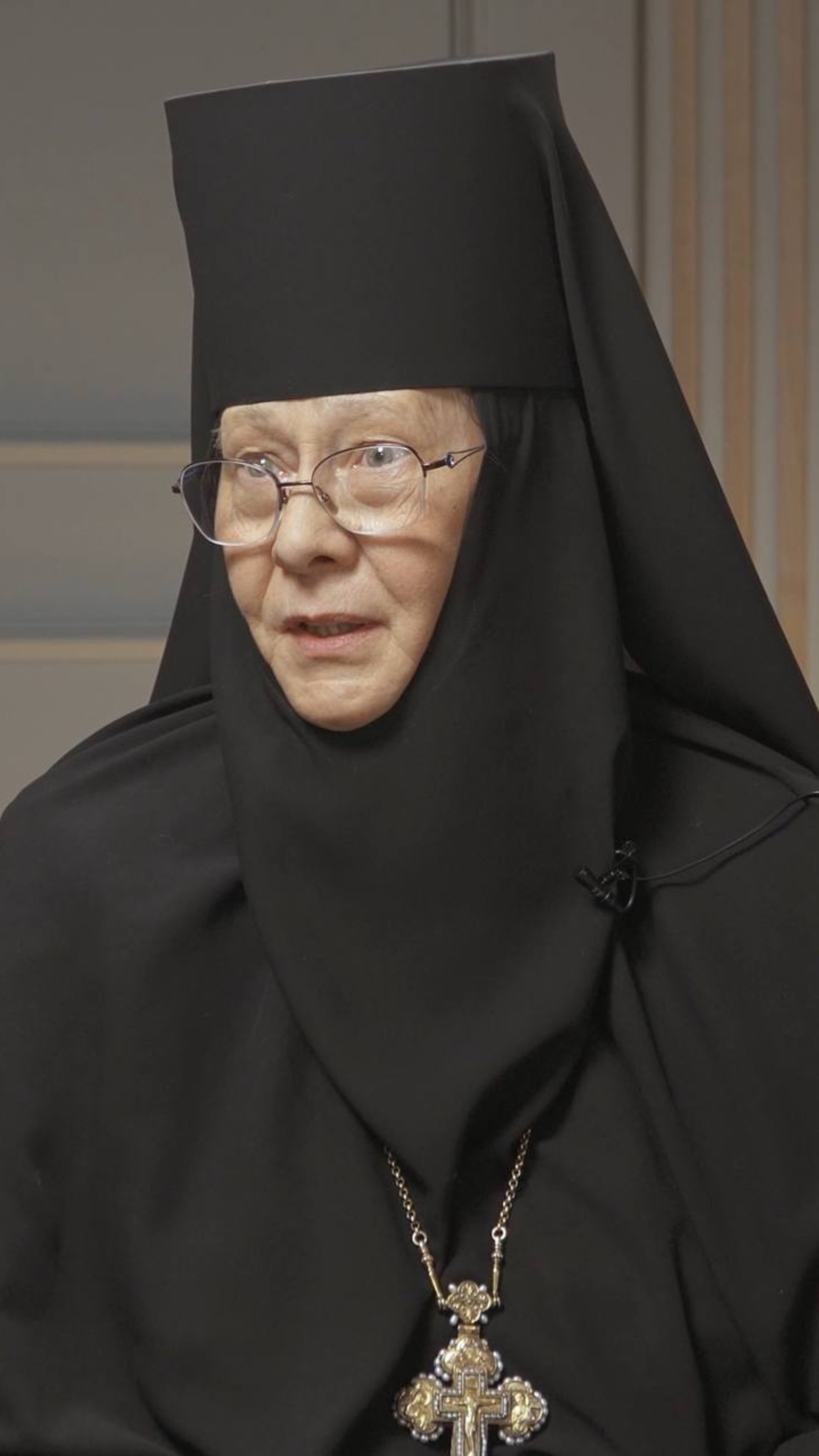 Игуменья Евстолия: «В наше время сатана вообще разбушевался, силы зла выходят наружу» #чудо #бесы
