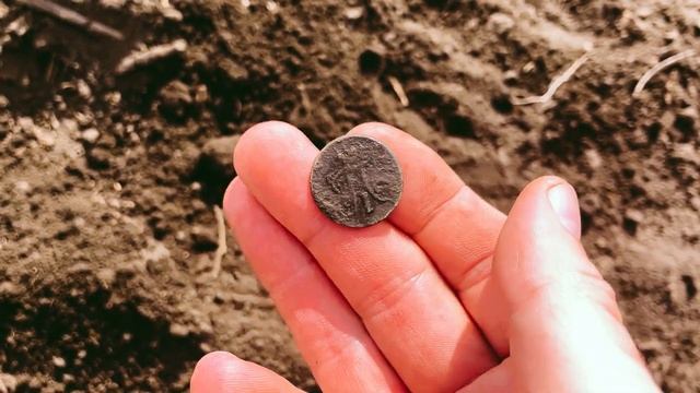 ПО ВИБИТИХ МІСЦЯХ КОП з Minelab Equinox 900