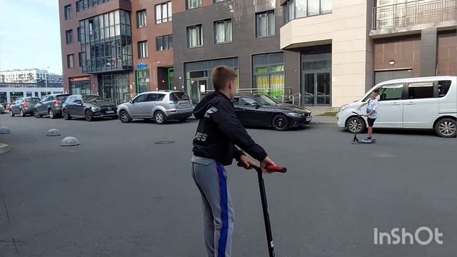 HOW TO: DOUBLE JUMP ON SCOOTER (КАК СДЕЛАТЬ)