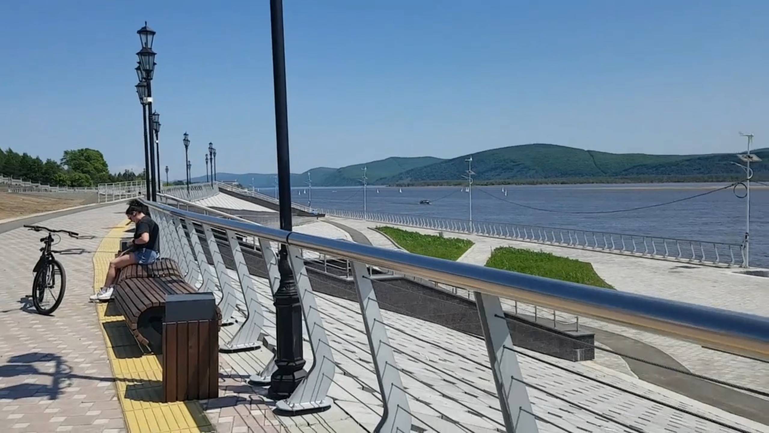 Комсомольск-на-Амуре 12 июня 2025 г От центра набережной к Драматическому театру