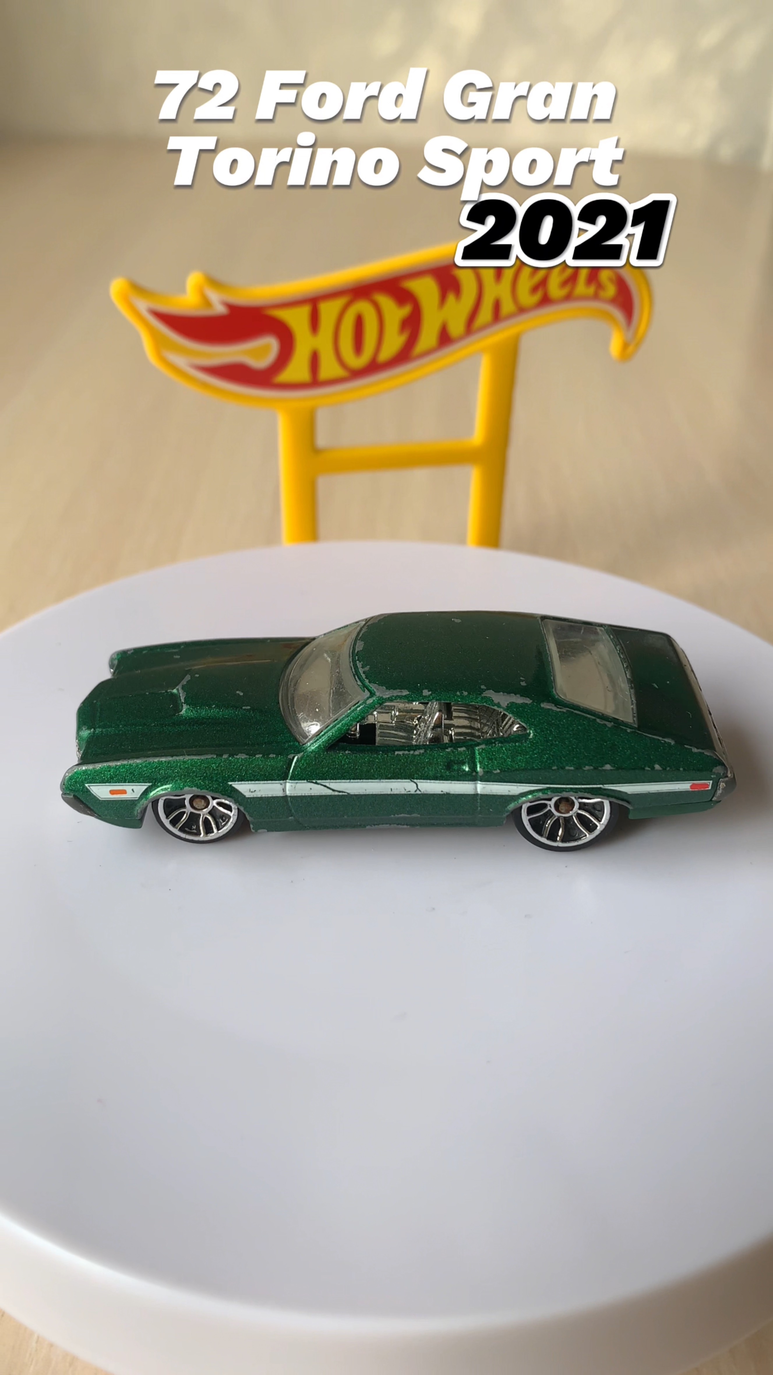72 Ford Gran Torino Sport 2021 Hot wheels