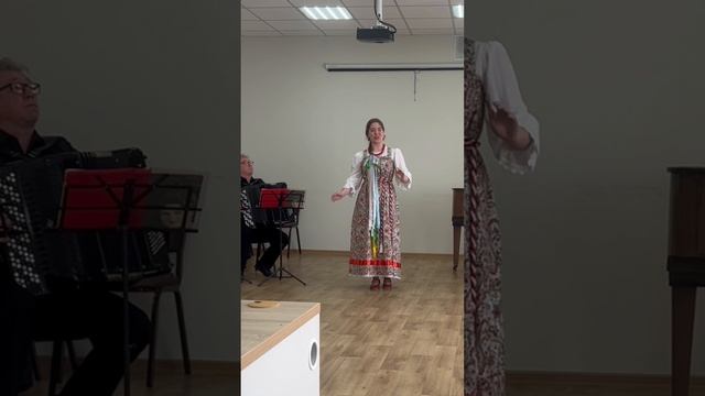 «Я в садочке была» из репертуара Жанны Бичевской
