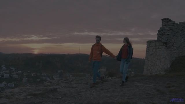 Почему рыбы в аквариуме сходят с ума от этой мелодии - Looking Within -- Kirk Osamayo -- Season Two