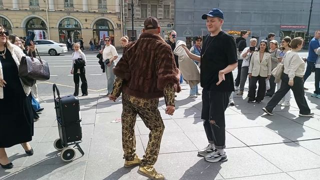 Танцор Майкл в свой День рождения
