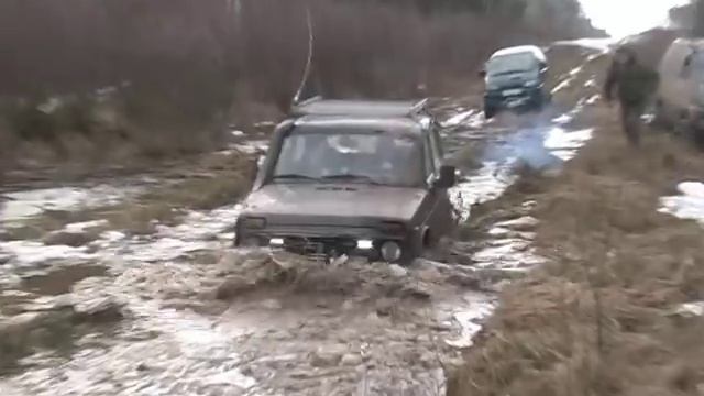 Весенняя распутица - апрель 2011.mpg
