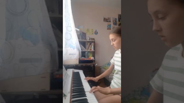 мелодия а название в видео