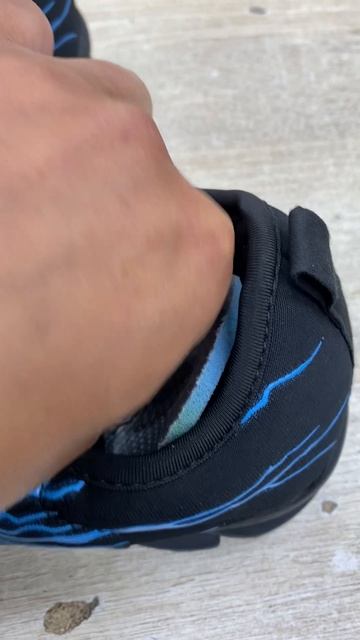 Кроссовки 1500