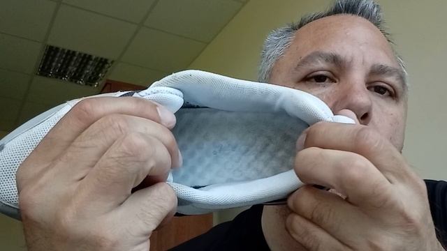 ASMR. ОБЗОР НА НОШЕННЫЕ КРОССОВКИ АДИДАС