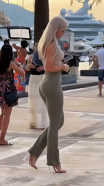 dIUTdbjeOGI - Beautiful Street Fashion Outfits Style #streetstyle #outfit #shorts