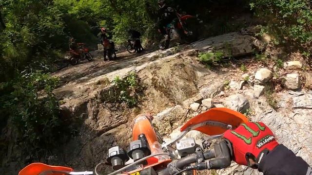 hard enduro romaniacs по Новороссийски. (Вверх по ВОДОПАДУ)
