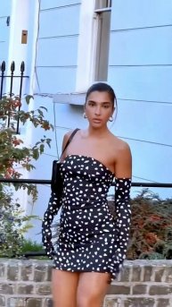 HCKZIGVwpbk - These Outfits look gorgeous on this girl #shorts