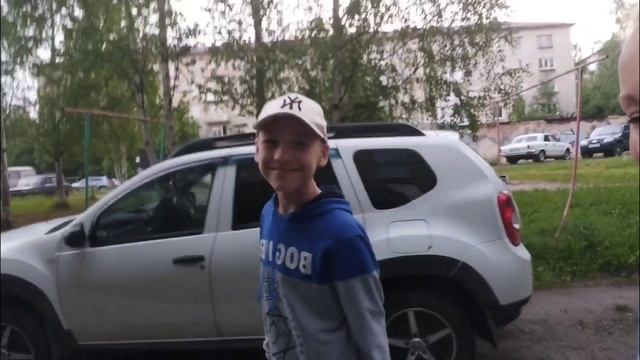 Наши выходные! ☺️ Мы с Тёмой идём в пиццерию 😋 Гуляем, отдыхаем