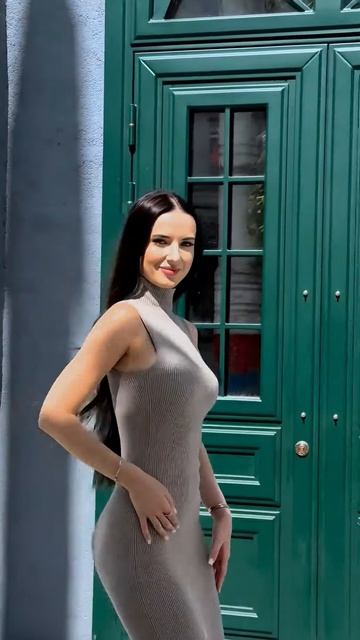 aV59QKnsl8A - Beautiful Street Fashion Outfits Style #shorts