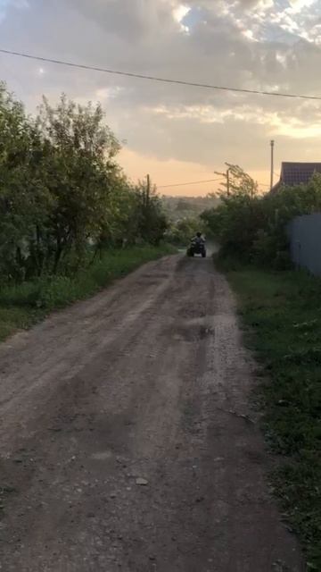 Угадайте кто за рулем)))