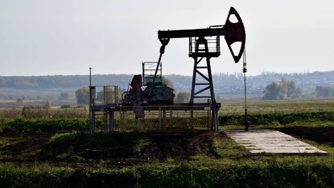 Эксперт допустил, что война доведет цены на нефть до 150 долларов