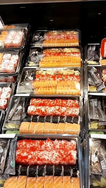 1000073752.mp4. А вы тоже не любите суши?