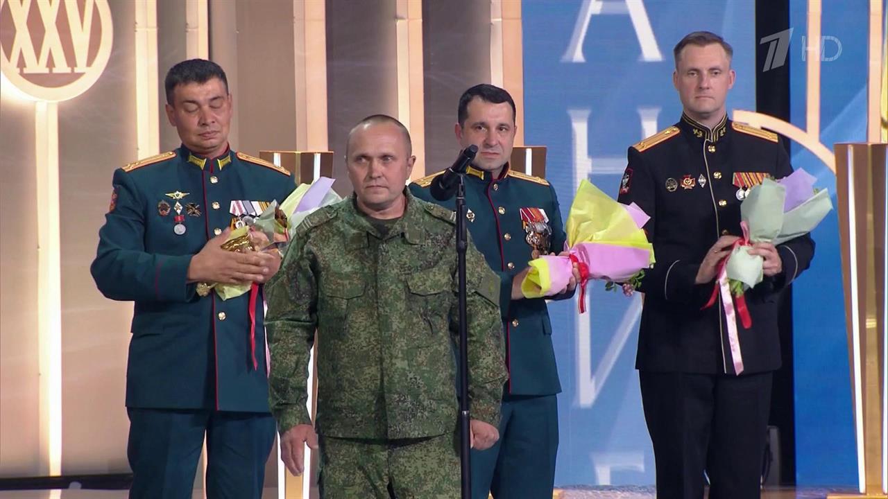 Династия с "Призванием": отец и сын - военные хирурги - лауреаты премии Первого канала и Минздрава