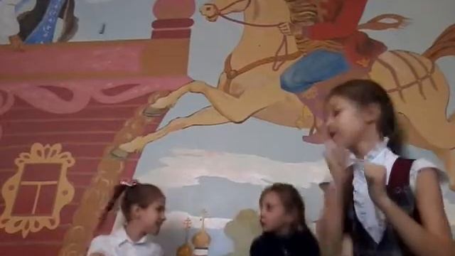 Школьны танцы под фонарём