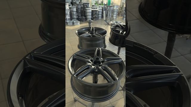 Показываем полный комплекс работ по восстановлению комплекта дисков Mercedes-Benz